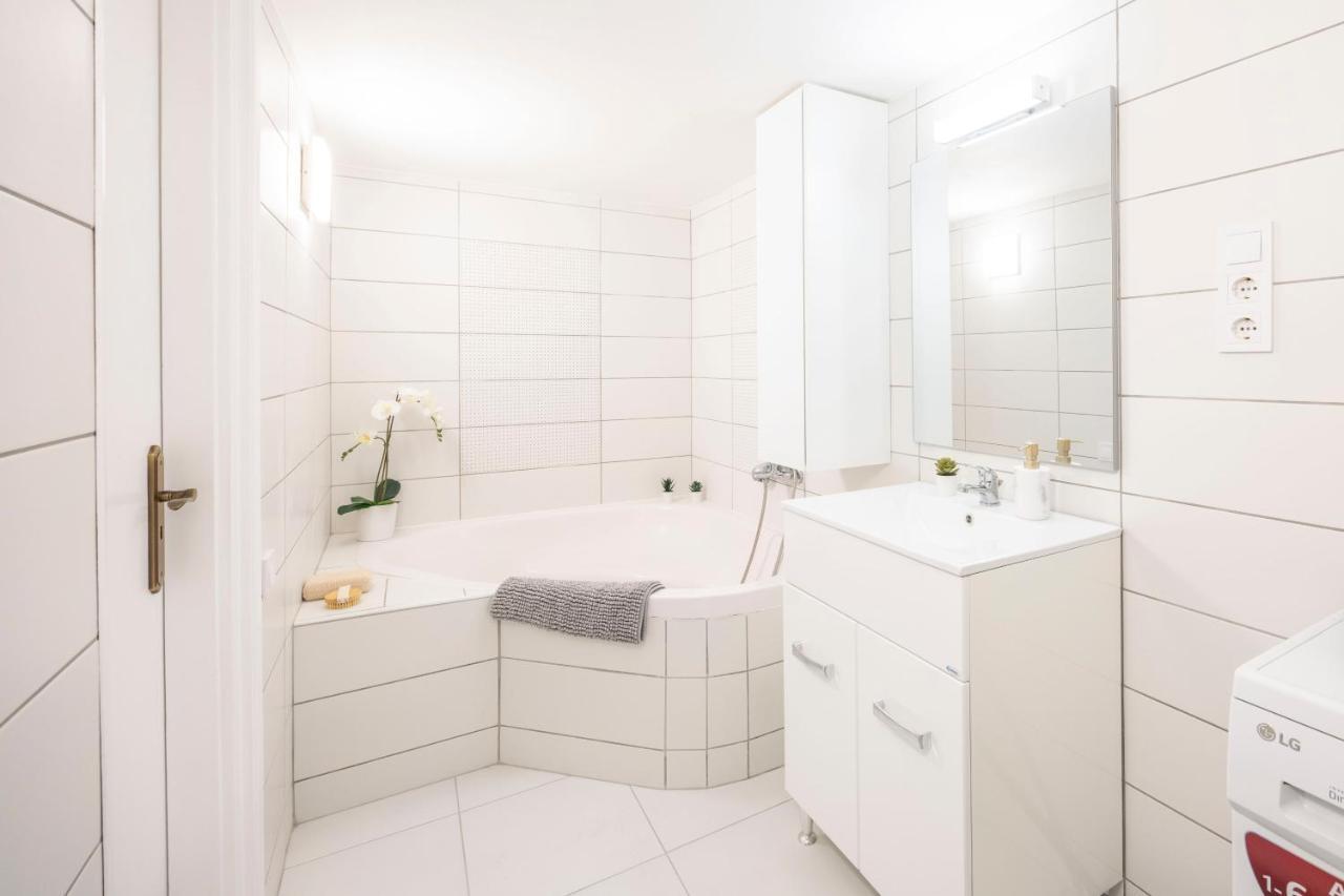 Deluxe & Cozy Dream In The Heart Of
