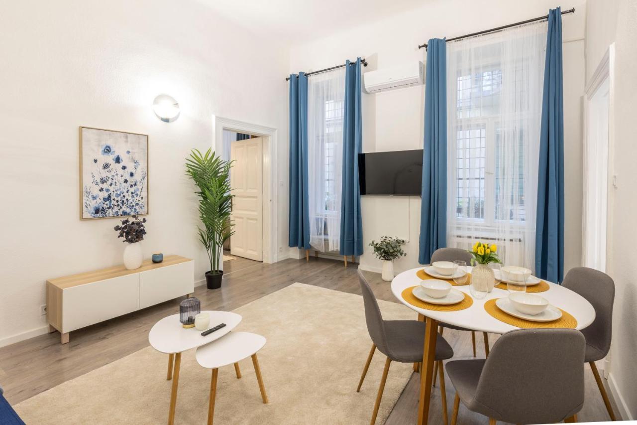 Deluxe & Cozy Dream In The Heart Of